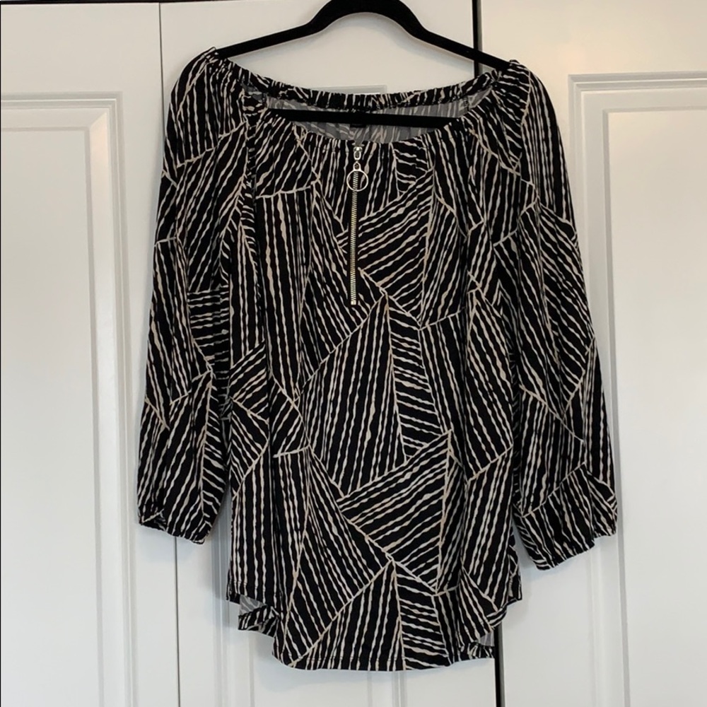 New Directions Blouse with 3/4 Zipper XL